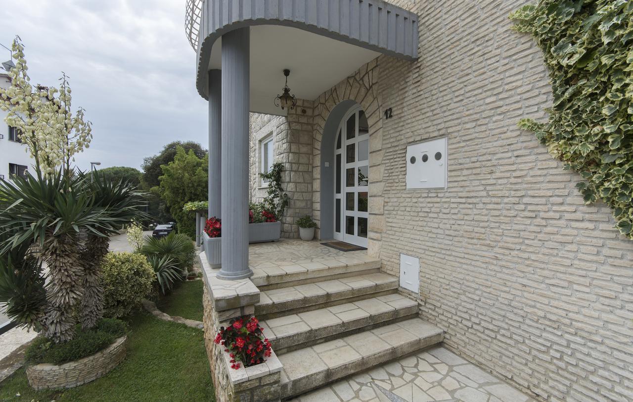 Apartments Ana - Rovinj Buitenkant foto